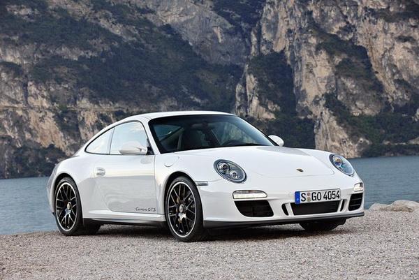 Porsche объявила о новой модели 911 (5 фото)