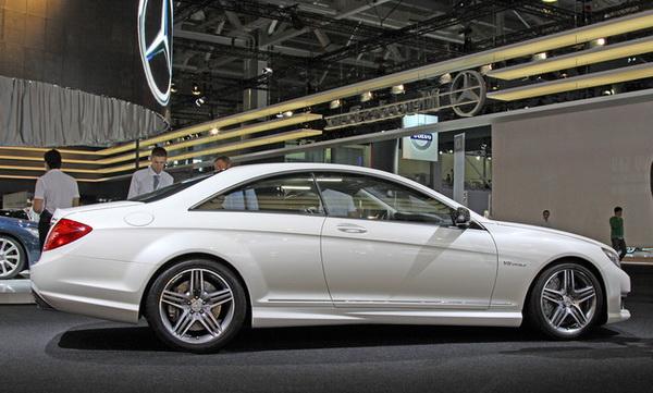 В Москве показали обновленное семейство Mercedes CL (3 фото)